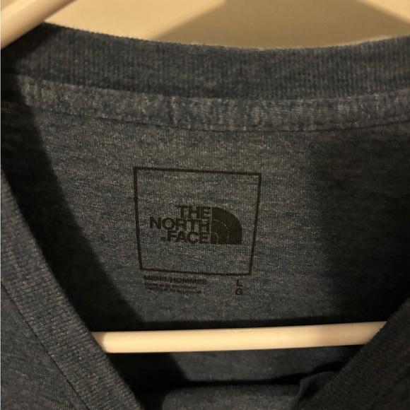 North face long sleeve - Picture 2 of 3